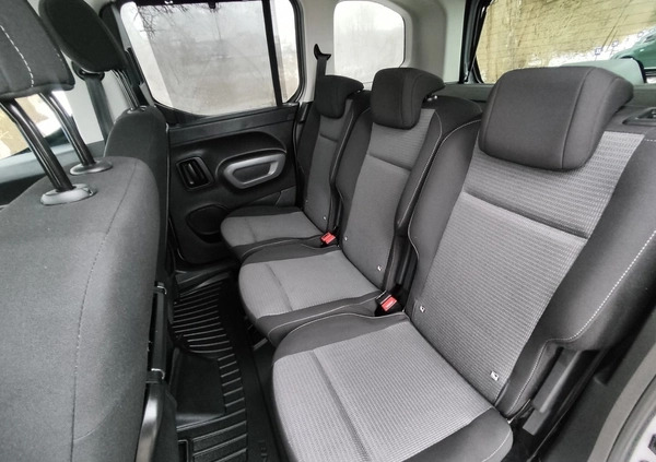 Toyota Proace City Verso cena 94900 przebieg: 90799, rok produkcji 2020 z Iłża małe 301